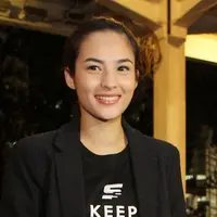 Beredarnya video bugil Chelsea Islan di internet, membuat pihak keluarga Chelsea melakukan proteksi terhadap pemain film Di Balik 98 itu.