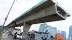 Proyek pembangunan jalan layang khusus bus Transjakarta Tandean-Ciledug, Jakarta, Selasa (13/9). Proyek sepanjang 9,3 kilometer ini ditargetkan rampung pada akhir 2016 mendatang. (Liputan6.com/Helmi Afandi)