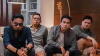 Ada Band bersama vokalis baru, Indra Sinaga. (Dok. Istimewa)
