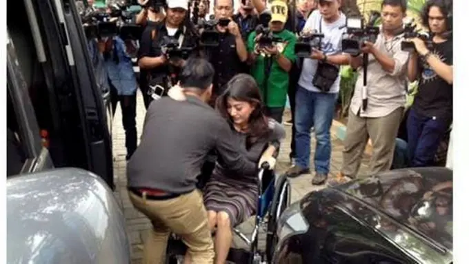 Kisah Seorang Suami yang Memiliki Istri Lumpuh