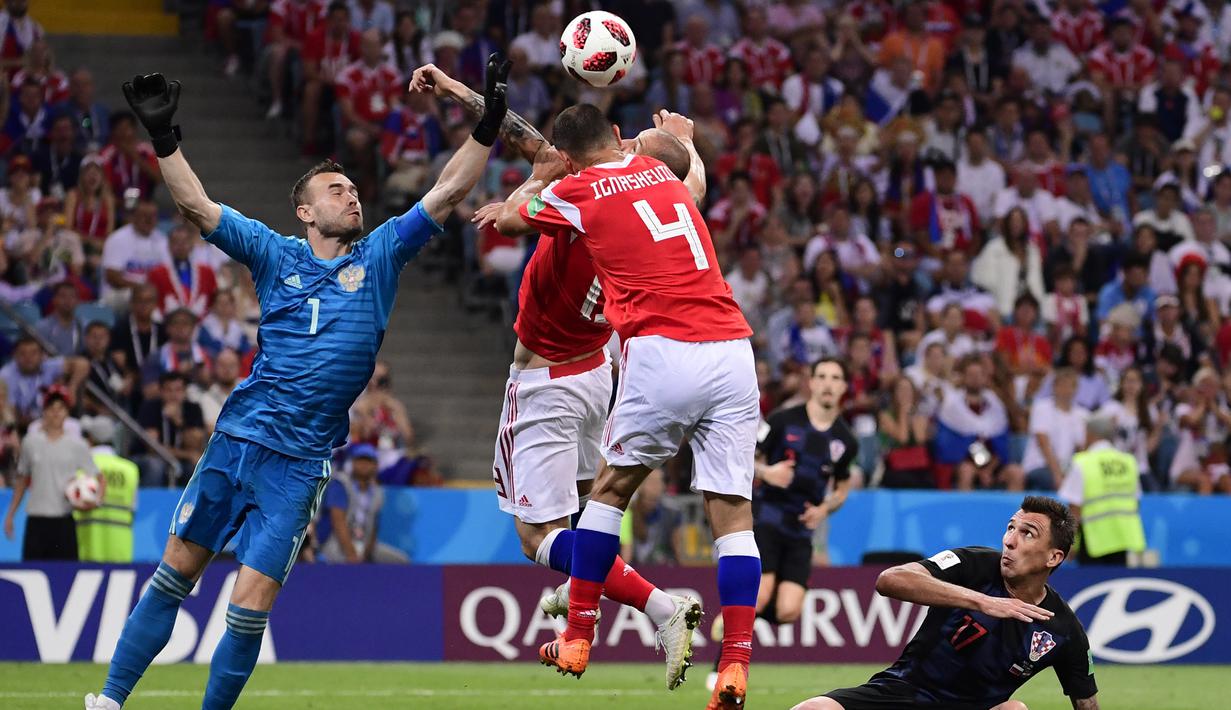 4. Igor Akinfeev (Rusia) - 15 kali penyelamatan. (AFP/Pierre-Philippe Marcou)