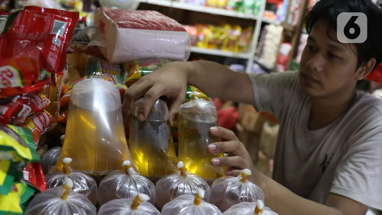 Tahun Depan, Minyak Curah Dilarang Dijual di Pasar