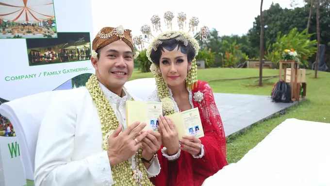 [Bintang] Ardina Rasti dan Arie Dwi Andhika