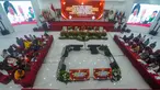 Suasana rapat pleno rekapitulasi hasil perolehan suara dari pemungutan suara luar negeri tingkat nasional di gedung Komisi Pemilihan Umum (KPU) Republik Indonesia, Jakarta, Rabu (28/2/2024). (merdeka.com/Arie Basuki)
