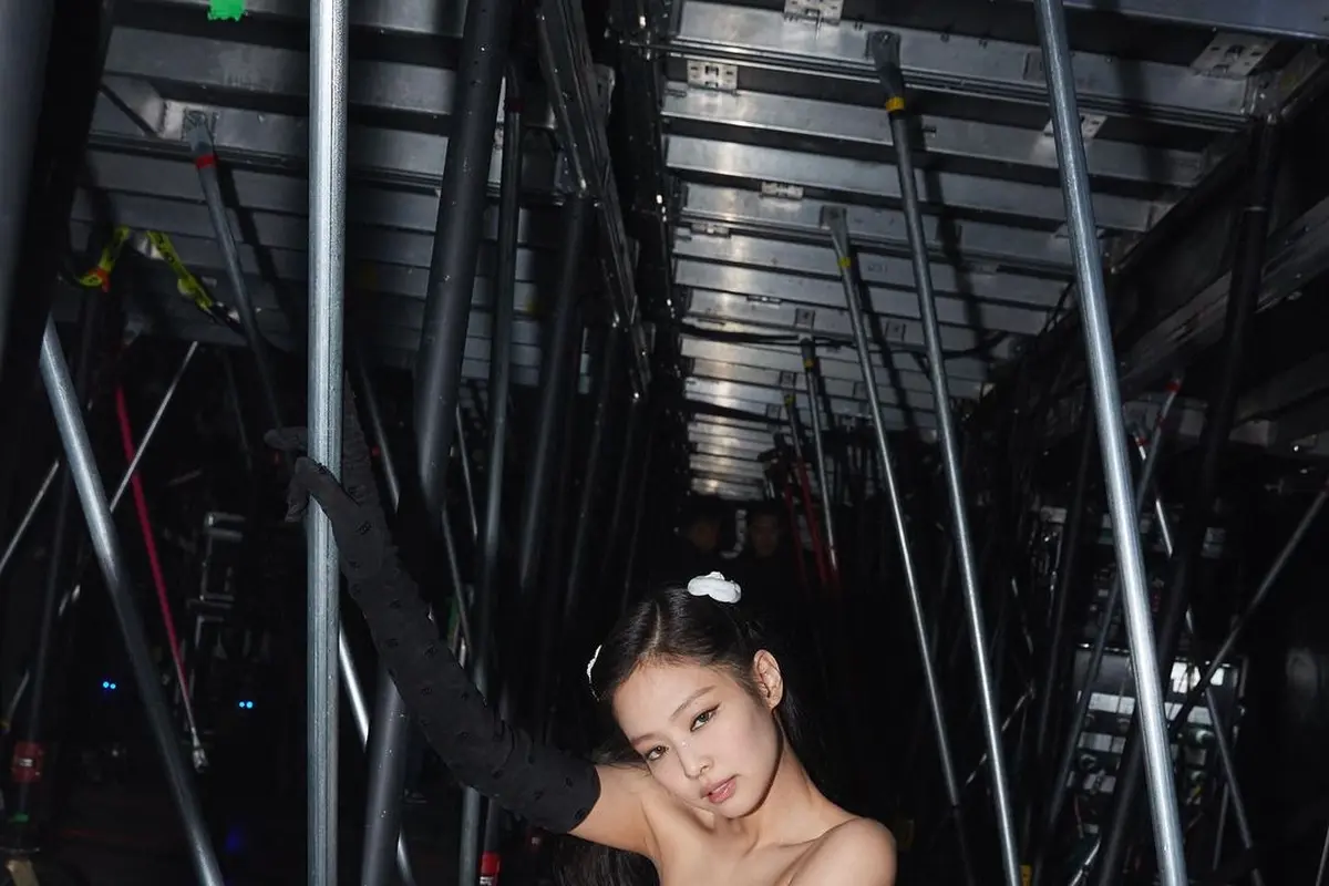 Outfit Jennie Blackpink
