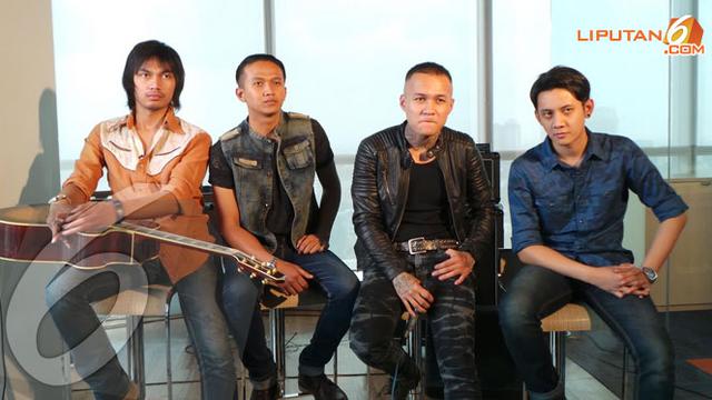musik yang jujur dari hati lebih laris