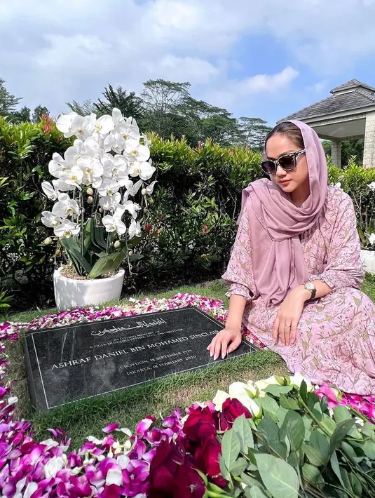 <p>[Instagram/bclsinclair]</p>