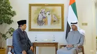 Menteri Pertahanan Prabowo Subianto saat bertemu dengan Putra Mahkota Abu Dhabi, Sheikh Mohamed bin Zayed Al Nahyan. (Instagram Kemhan)