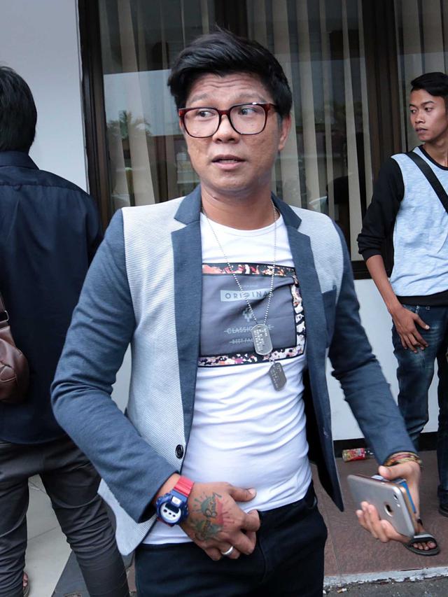 Disindir Mantan Istri, Andika Kangen Band Pamer Pacar Religius