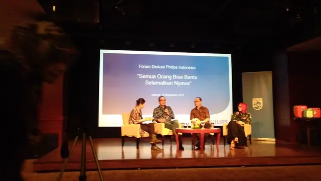 Acara diskusi dan pelatihan resusitasi jantung paru (CPR).
