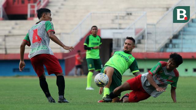 Persebaya Surabaya vs PSID Jombang