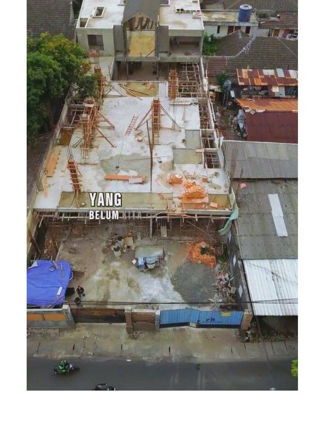 7 Potret Proses Pembangunan Rumah Baru Denny Sumargo, Ada Lapangan Basket