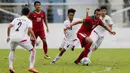 Striker Timnas Indoneisa, Ezra Walian, menggiring bola saat bertanding melawan Myanmar pada Laga Sea Games 2017 di Stadion MPS, Selangor, Selasa (29/8/2017). Indonesia menang 3-1 atas Myanmar. (Bola.com/Vitalis Yogi Trisna)