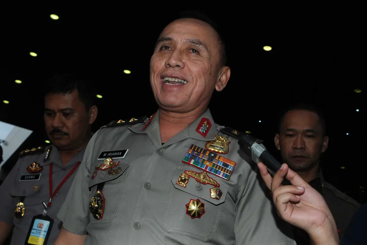 20160225-Kadiv Hukum Polri Ajak Puluhan Polisi Sambangi KPK