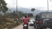 Kendaraan macet puluhan kilometer di jalur Brebes-Banyumas, titik Ajibarang-Pekuncen-Bumiayu, Brebes. (Liputan6.com/Muhamad Ridlo)
