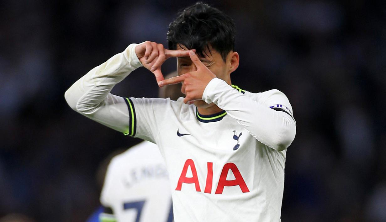Bos Tottenham Antonio Conte memasukkan Son Heung-min pada menit ke-59. Keputusan tersebut ternyata sangat tepat. (AFP/Isabel Infantes)