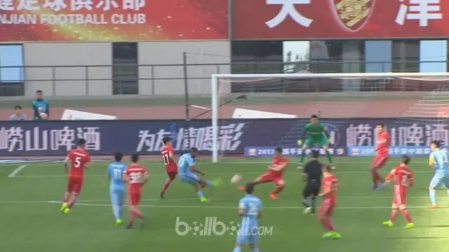 Video Alex Teixeira mencatat gol keduanya di Liga Super China (CSL) lewat tembakan kaki kanan. This video presented by Ballball