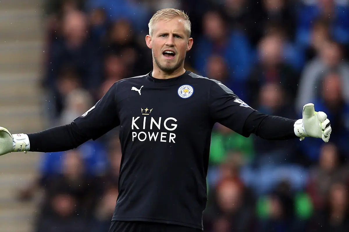 Schmeichel Gantikan De Gea di MU MUsim Depan?