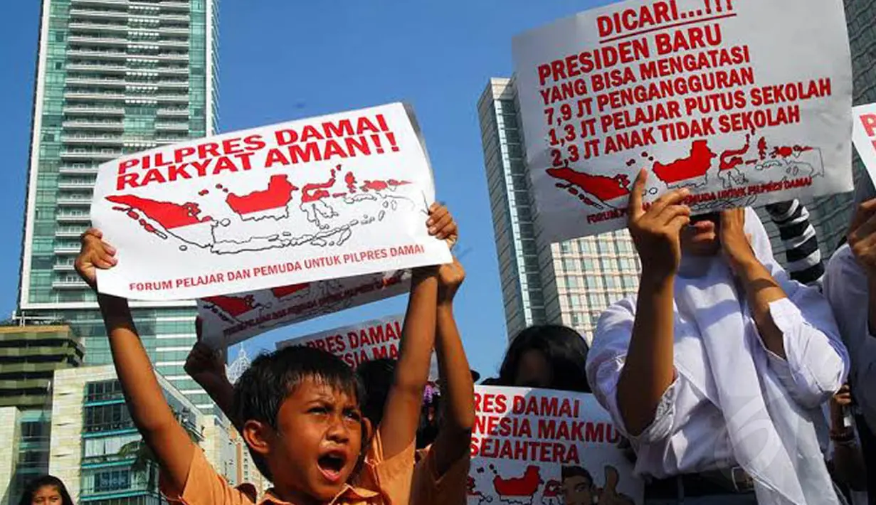 Di antara pesan yang mereka bawa, terdapat sejumlah syarat Capres yang diinginkan (Liputan6.com/Miftahul Hayat)  