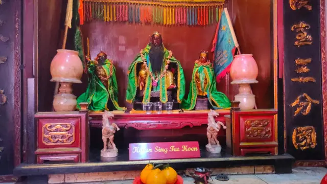 Disambut Gembira, Dua Patung Dewa Vihara Welas Asih Cirebon Kembali