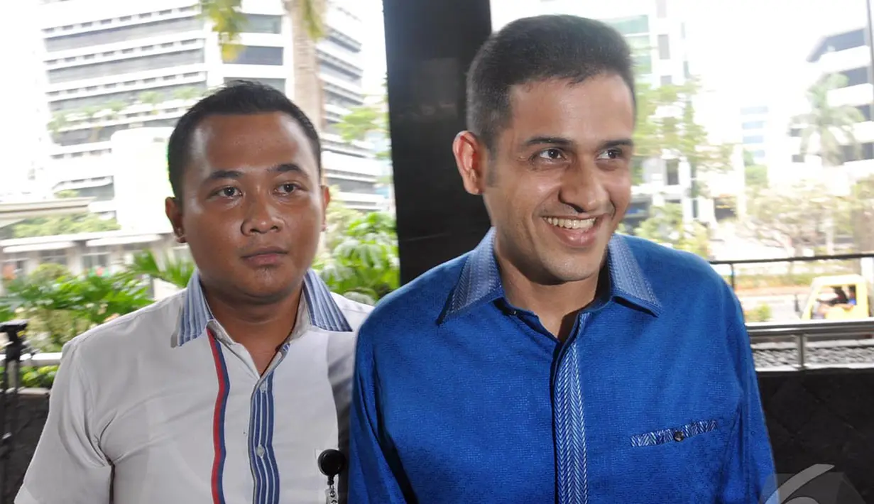 Nazaruddin mengaku dipriksa terkait Alex Noerdin yang diduga menerima fee sebesar 2,5 persen dari PT Duta Graha Indah, Jakarta, Selasa (8/10/2014) (Liputan6.com/Miftahul Hayat)