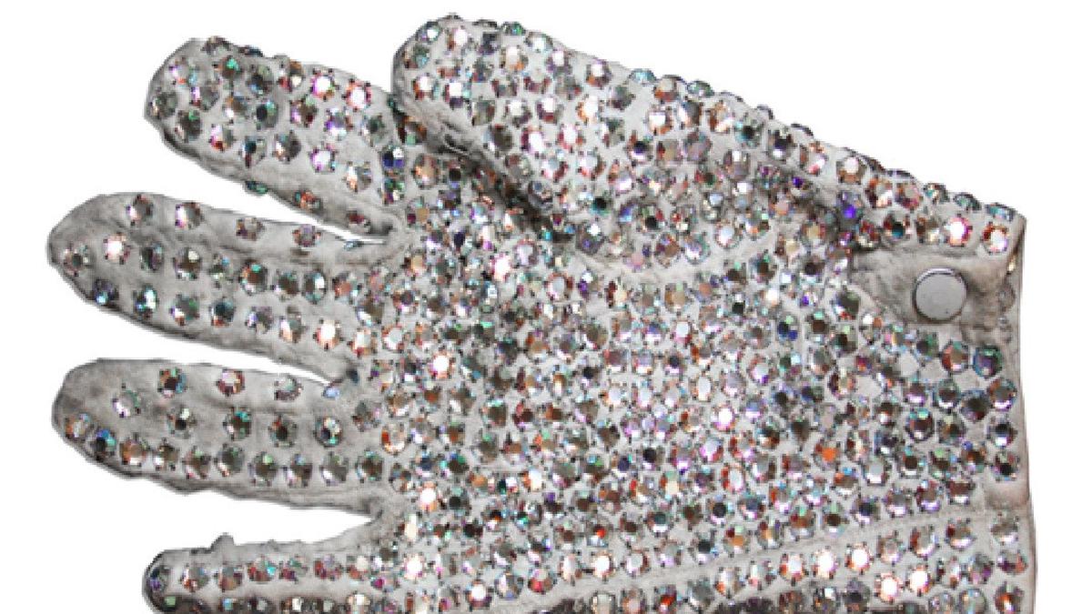 Sarung Tangan Michael Jackson Dilelang, Buka Harga Mulai Rp 861 Juta