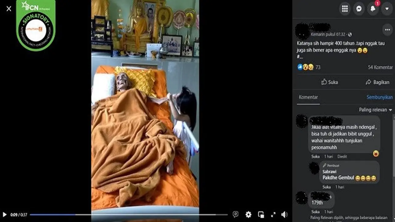 Gambar Tangkapan Layar Video yang Diklaim Seorang Kakek Berusia 400 Tahun (sumber: Facebook).