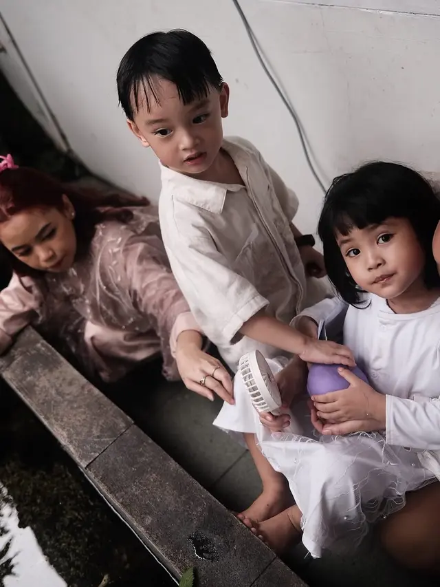 6 Potret Audi Marissa Kembali Rayakan Lebaran Idulfitri, Bagikan Momen Indahnya Toleransi