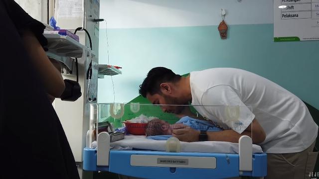 7 Momen Haru Lahiran Syahnaz Sadiqah, Bayinya Kembar