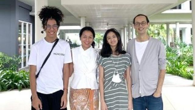 Dee Lestari - Reza Gunawan (Foto: Instagram/@deelestari)