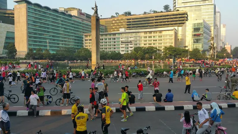 Warga Ibu Kota ramaikan Car Free Day di Bundaran Hotel Indonesia