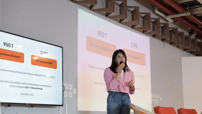 Dian Sastrowardoyo Gelar Program Pemberdayaan Perempuan Gratis untuk Gali Potensi Perempuan di Bidang STEM