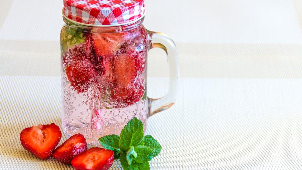 Segar dan Sehat dengan Infused Water untuk Detoks Alami