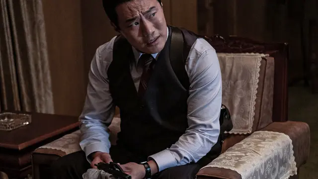 Lee Hee Joon sebagai Kwak Sang-Cheon. (Foto: Dok. IMDb/ Showbox)
