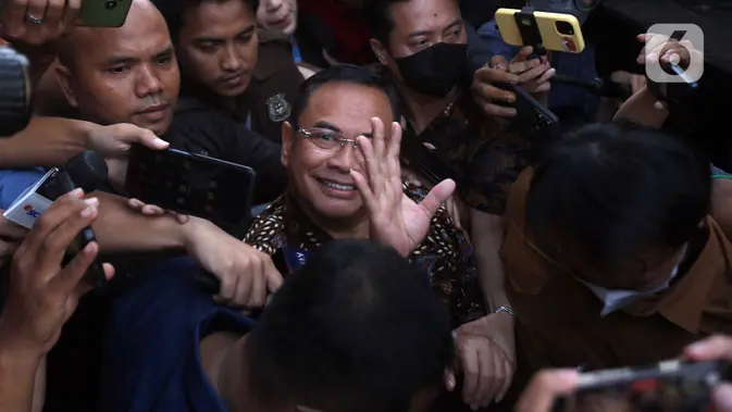 6 Jam Lebih Bupati Pati Sudewo Diperiksa KPK Terkait Kasus Suap Proyek Jalur Kereta Api