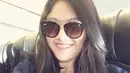 Unggah foto selfie sembari pamer senyuman manis, wanita yang pernah jadi finalis Dimas Diajeng tahun 2018 ini bikin terkesima. Pakai kacamata hitam untuk mendukung penampilannya, Erina Gudono makin stylish. Menilik dari Instagramnya, ini adalah unggahan Erina tahun 2015, yang diketahui saat itu usia Erina adalah 19 tahun. Kini beranjak dewasa, pesona Erina Gudono makin terpancar. (Liputan6.com/IG/@erinagudono)
