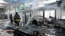 Sejak itu, Rusia terus melancarkan serangan udara dengan menghujani sejumlah kota, termasuk Ibu Kota Ukraina, Kyiv. (SERGEY BOBOK/AFP)