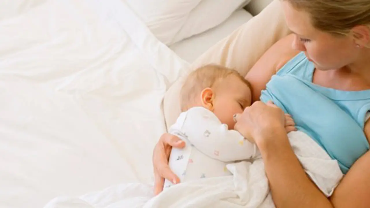 Alasan ASI berkurang/copyright Shutterstock.com