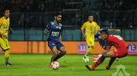 Persib Telan Kekalahan di Kandang Persegres