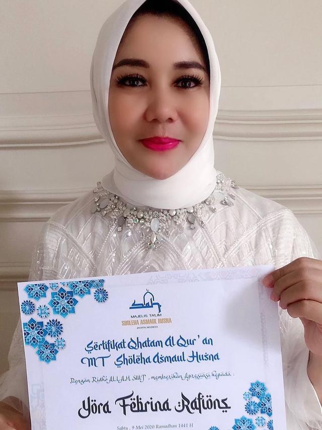 6 Momen Khataman Al Quran Nikita Willy Bareng Keluarga