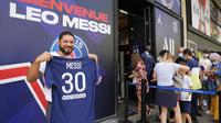 Paris Saint-Germain (PSG) mulai merasakan berkah dari hadirnya megabintang asal Argentina, Lionel Messi, ke tim kebanggaan warga Paris itu. (Foto: AP/Francois Mori)