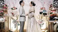 Menikah di Atas Kapal Pesiar, Yuanita Christiani Tampil Memikat Hati
