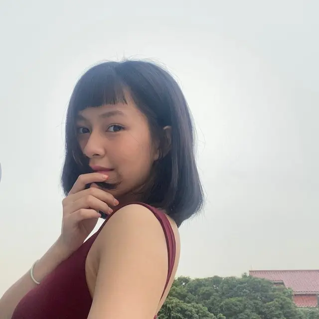 6 Potret Hasya Kyla Tampil dengan Rambut Berponi, Makin Terlihat Imut