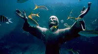 Patung Yesus Kristus di bawah laut (sumber. news.nster.com)