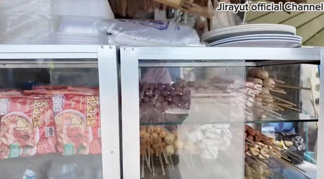 Jirayut buka warung makan di Thailand untuk kemandirian ekonomi keluarga, ini penampakannya