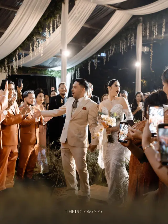 6 Potret Cantik Hana Saraswati Kenakan 4 Busana Berbeda Rancangan Renzi Lazuardi saat Menikah