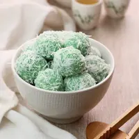 Ilustrasi kue klepon/copyright shutterstock.com/Ricky_herawan