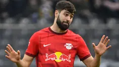 Kroasia menjelma menjadi kekuatan sepak bola di dunia dalam beberapa tahun ke belakang. Banyak dipenuhi pesepak bola hebat, Kroasia pun menjadi salah satu penyumbang pemain terbanyak di liga-liga top Eropa, sehingga banyak klub bersaing untuk mendapatkan jasa mereka. Seperti lima pemain berikut yang akhirnya berpindah klub pada awal musim 2023/2024 setelah diminati klub barunya. (AFP/Tobias Schwarz)