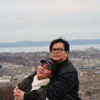 10 Potret Anniversary ke-28 Armand Maulana dan Dewi Gita di Skotlandia, Romantis (Sumber: instagram/armandmaulana04)