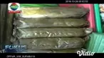 Melestarikan budaya yang menawarkan berbagai kuliner dan barang, dengan gaya dari masa lalu. Uniknya, para pengunjung dan pedagang bertransaksi menggunakan koin dari bambu.